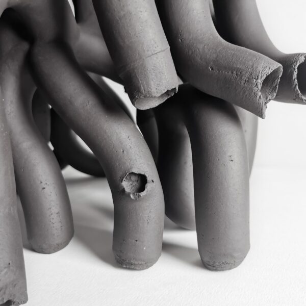 Sculpture Black Tubes' Form-(1), Mingshu Li - Bilde 2