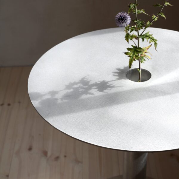 Vase Table, Petersen & Gottelier - Bilde 2