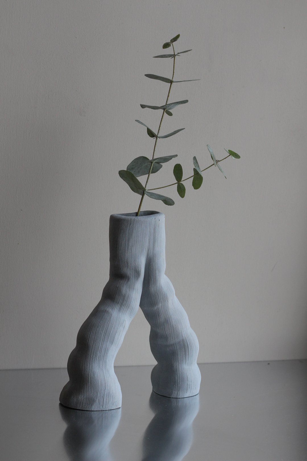 Uben – two legs iceblue, Anna Maria Øfstedal Eng