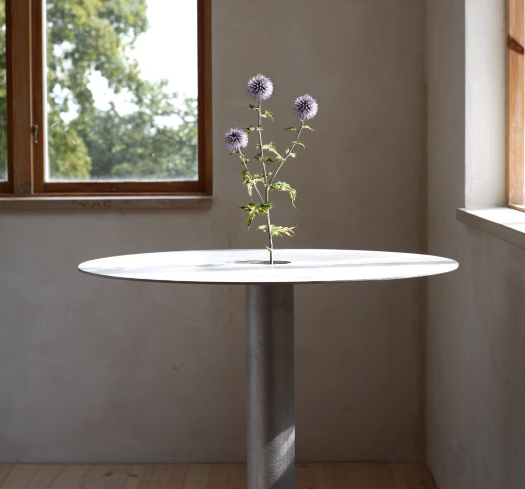 Vase Table, Petersen & Gottelier