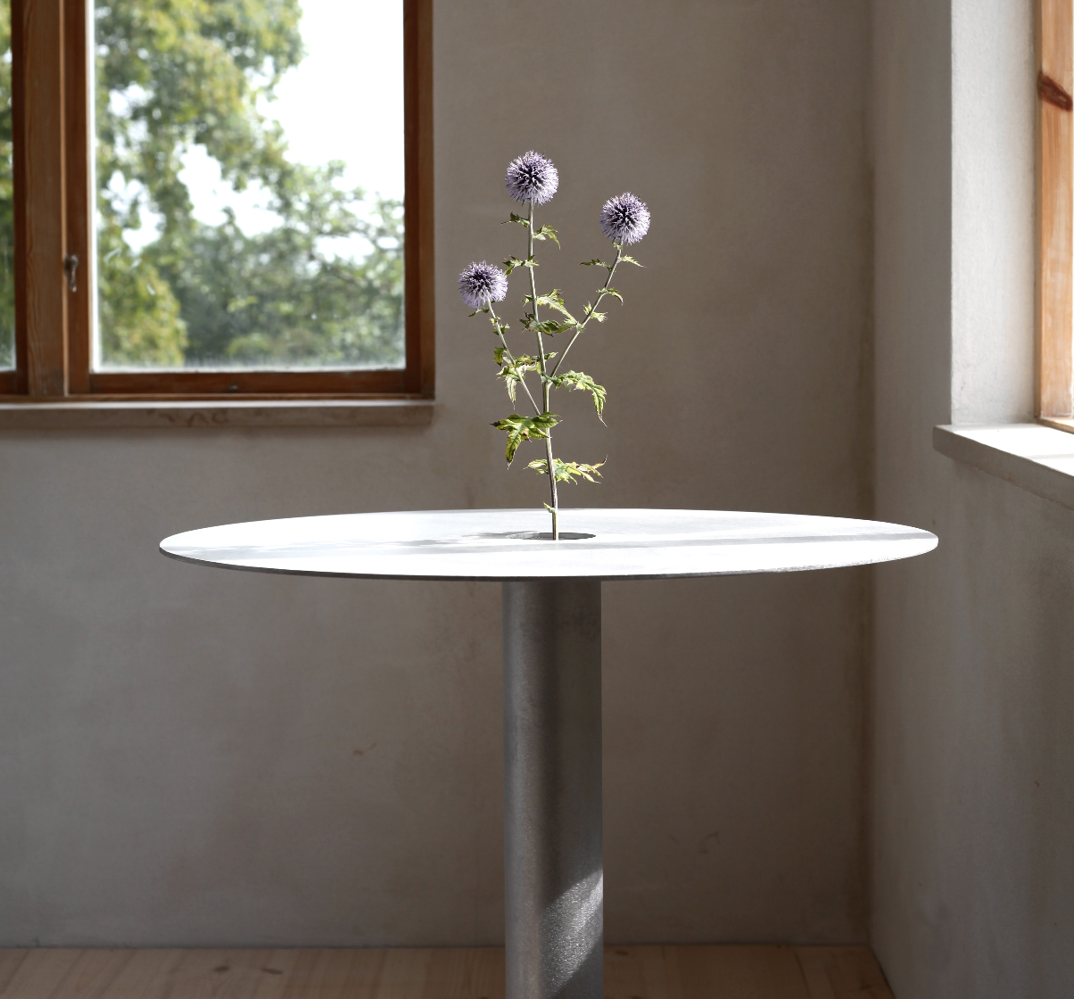 Vase Table, Petersen & Gottelier
