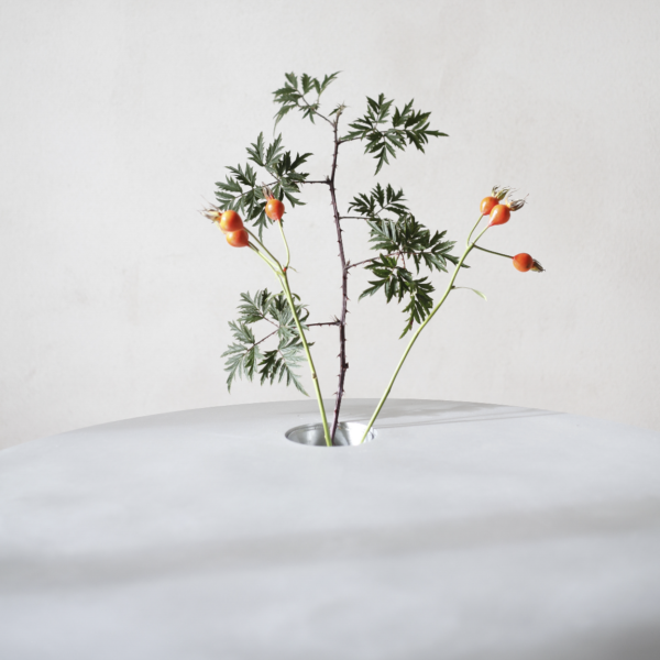 Vase Sofa Table, Petersen & Gottelier - Bilde 3