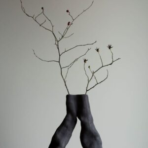 Uben two legs black, Anna Maria Øfstedal Eng