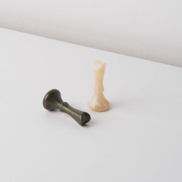 Chess set made from recycled plastic waste, Brave New Lines - Bilde 9