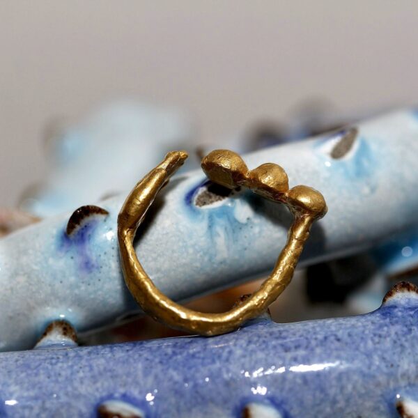 We all need love – Ring, Ying Chu - Bilde 2