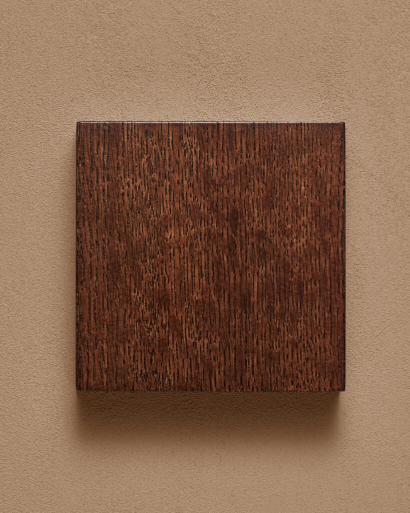 KLOSS Single Light Switch 2-Pole - Warm Oak