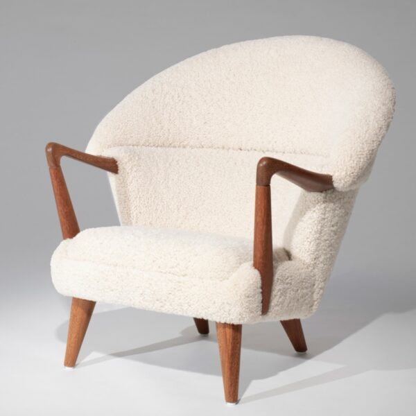 Vintage Fredrik Kayser, model nr. 2222, saueskinn og teak, Norge ca. 1954