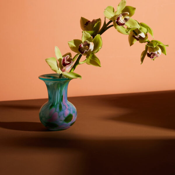 Grønn vintage vase i kunstglass