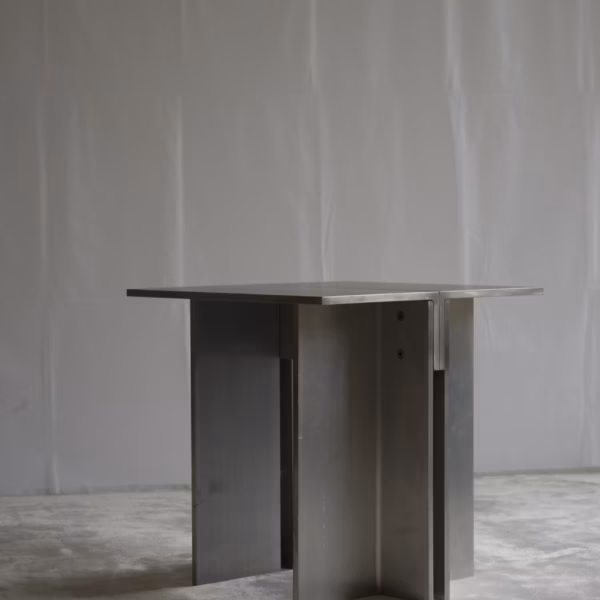 Vinkel Side Table