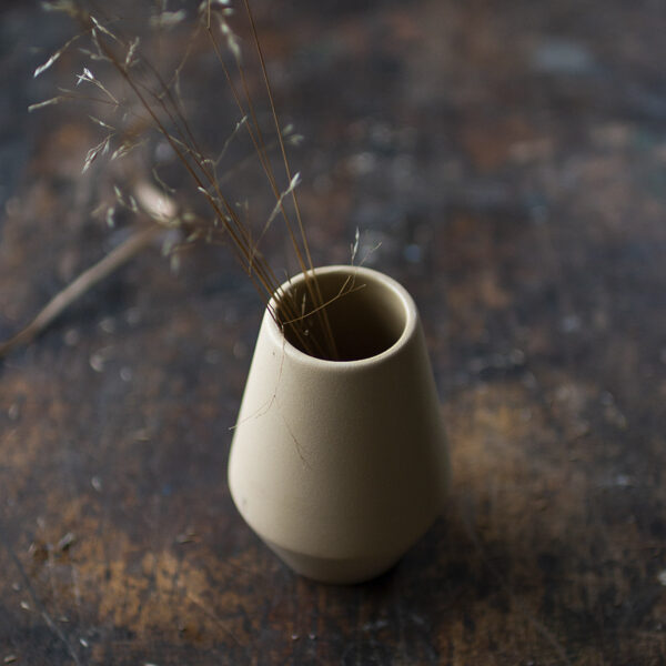 Dia Vase
