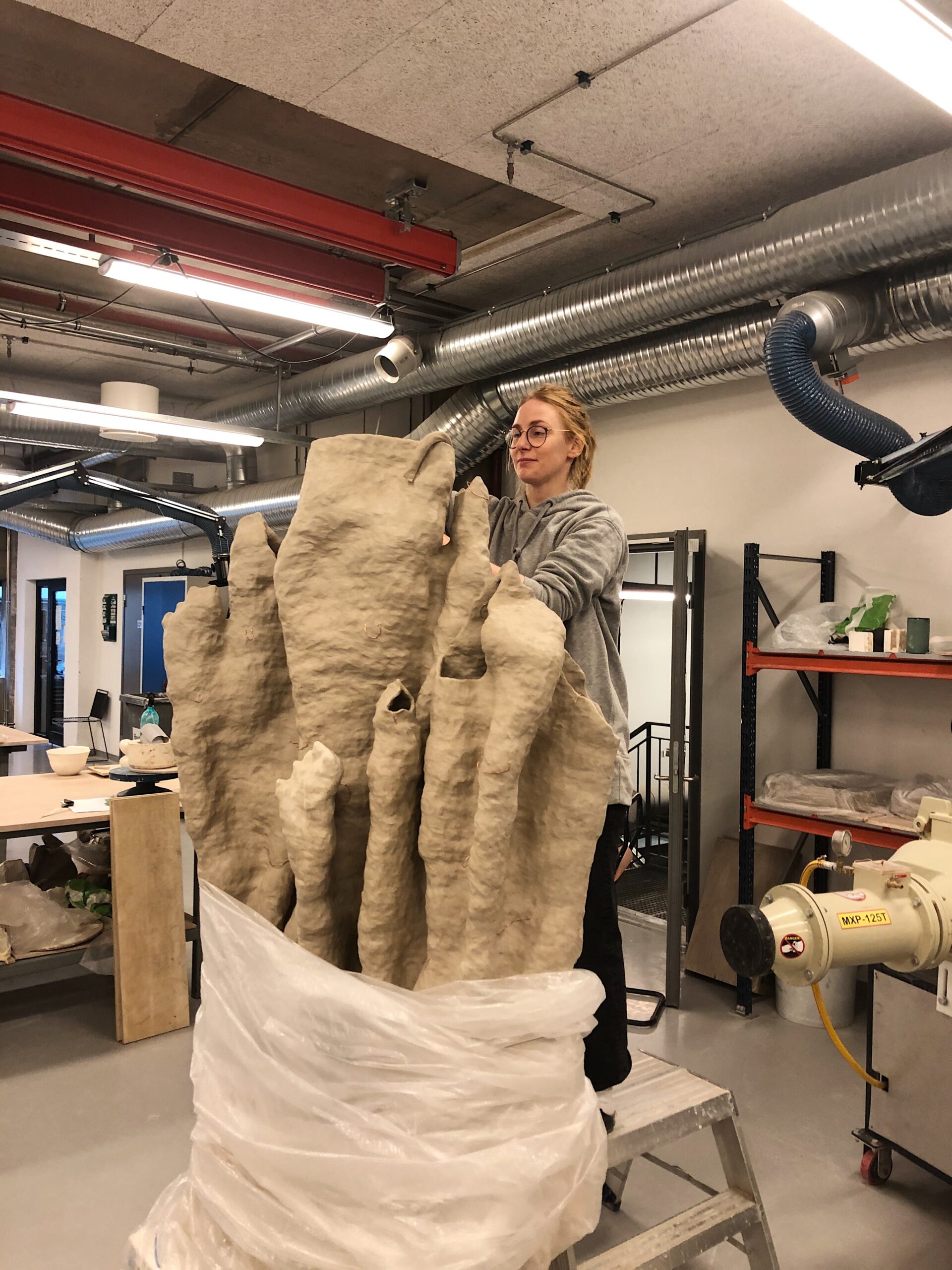 Keramisk kunster Linda Flø 
