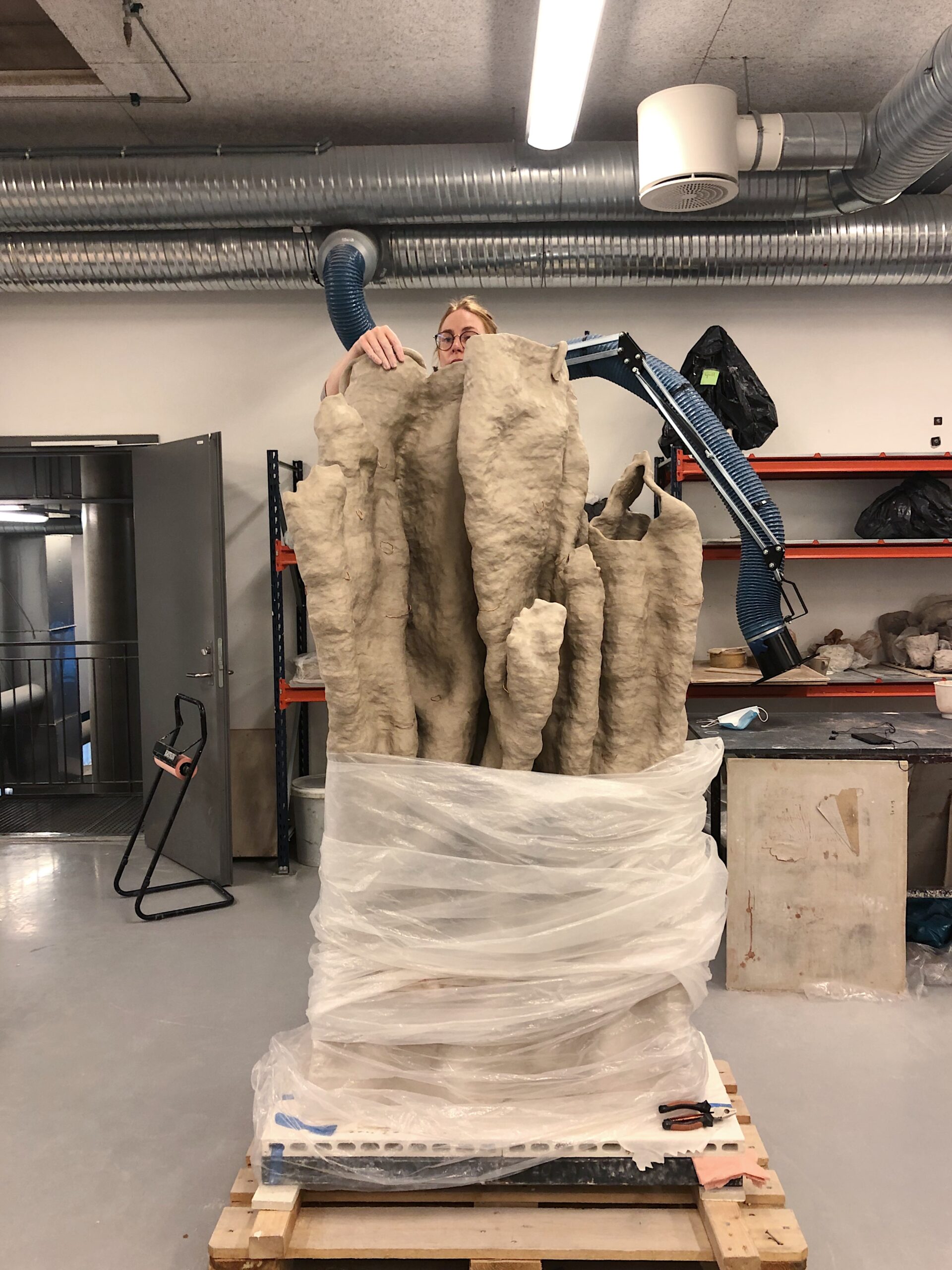 Keramisk kunster Linda Flø 