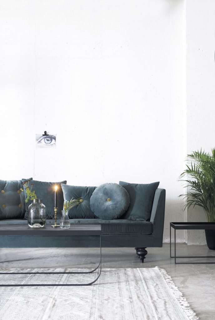 Viola dining sofa