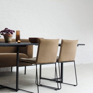 1K_Kyst_SALG_02_yggoglyng Kyst dining chair av ygg og lyng