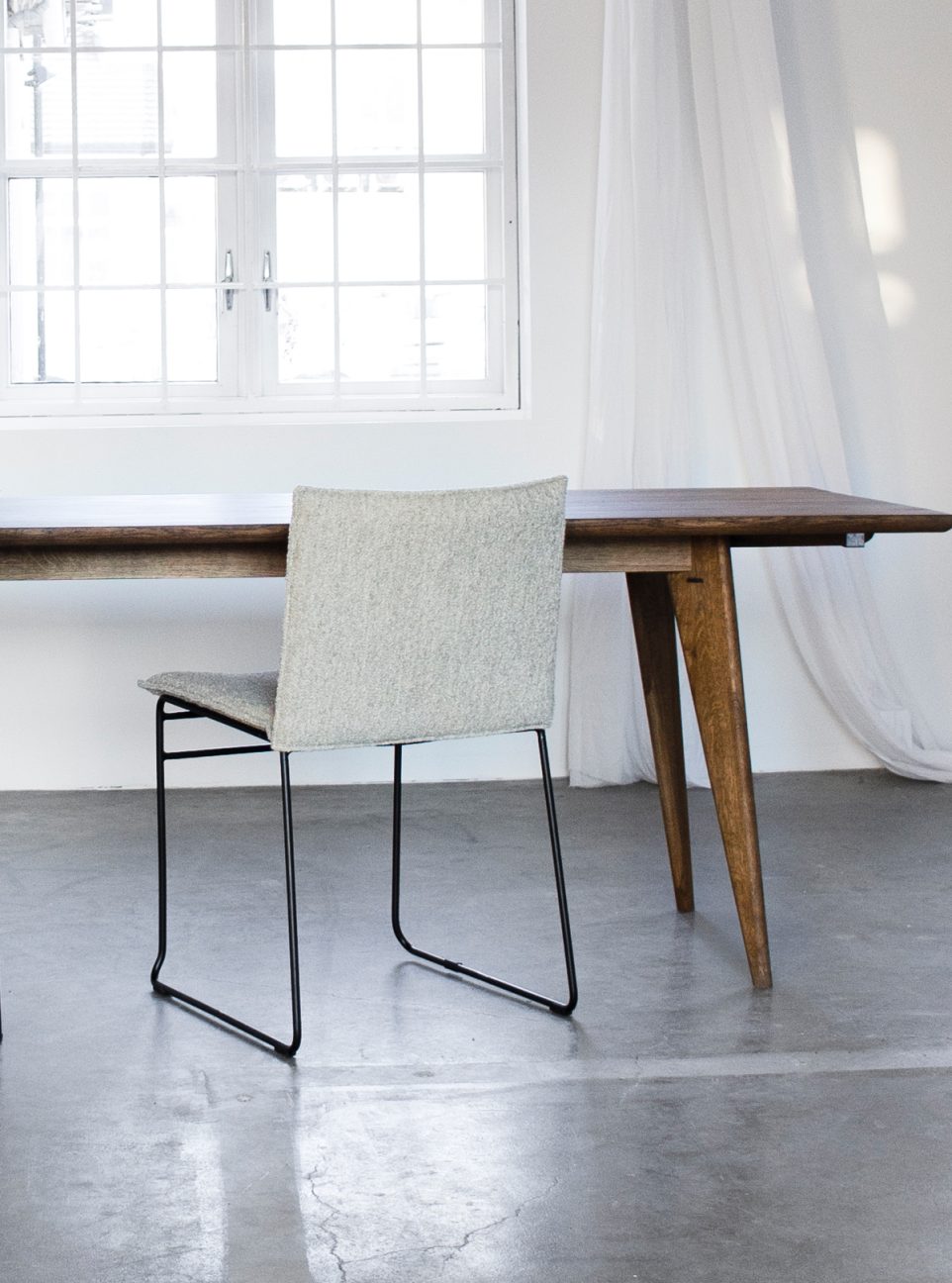 Kyst dining chair av ygg og lyng