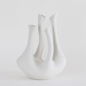 3R2A7615 Dancer Vase