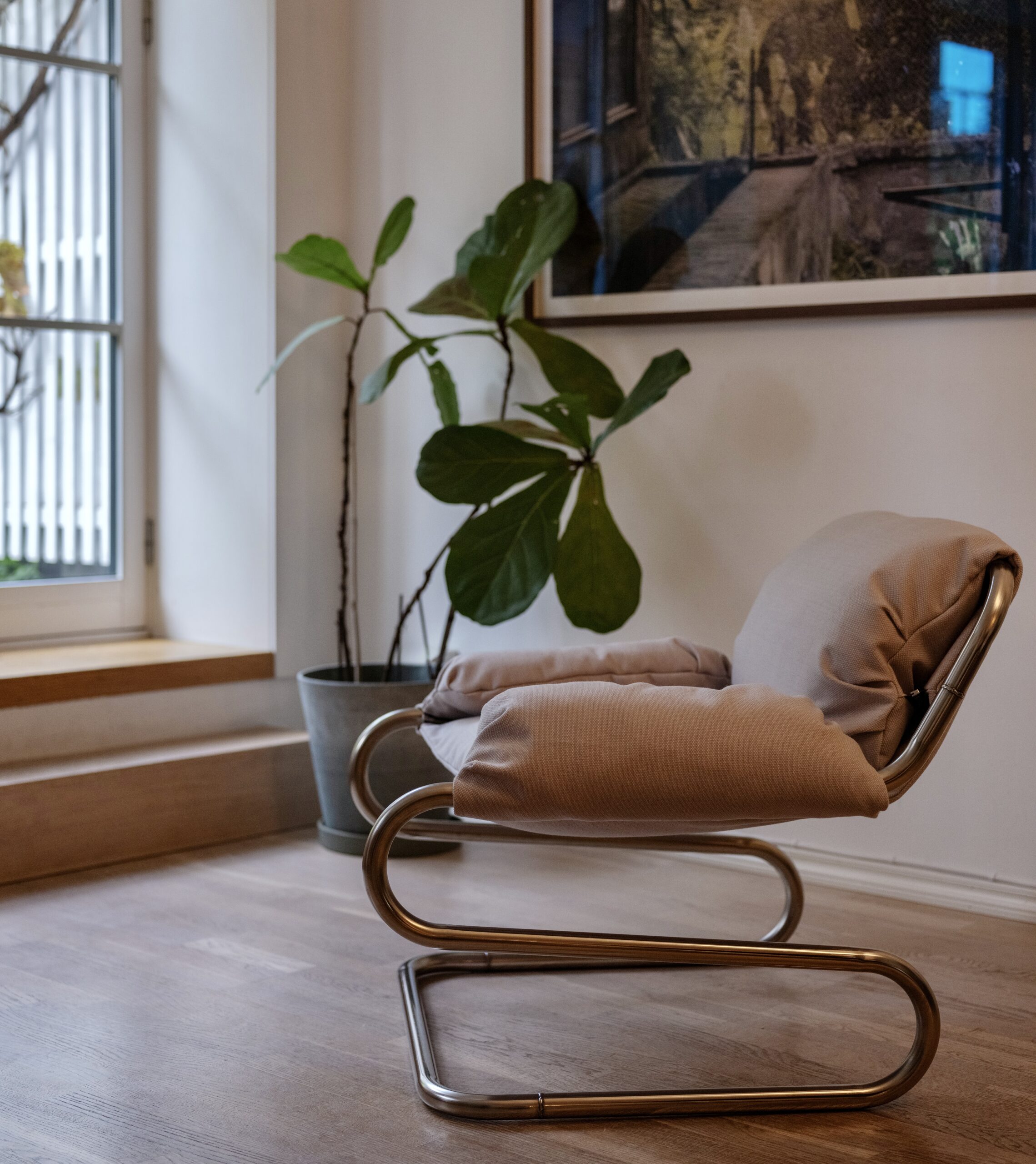 S-CHAIR