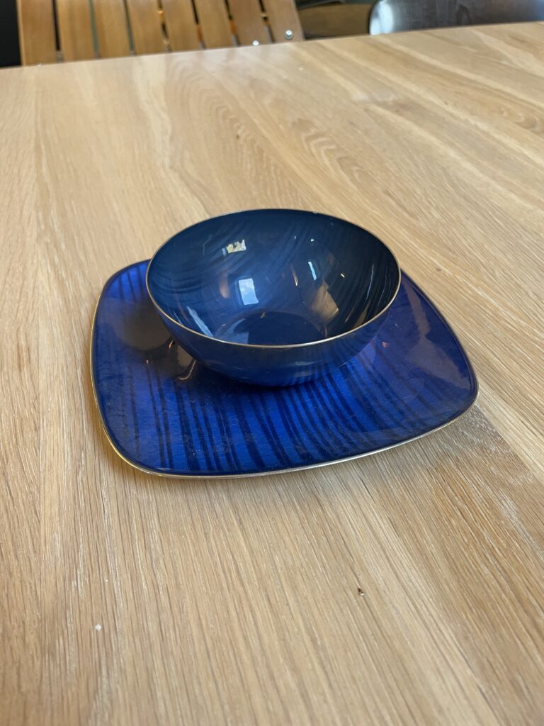 Stretch vintage plate and small bowl