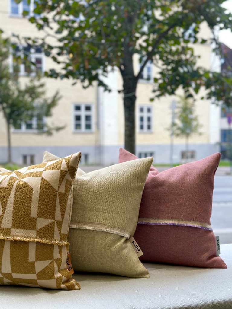 Kupp textile Pillows