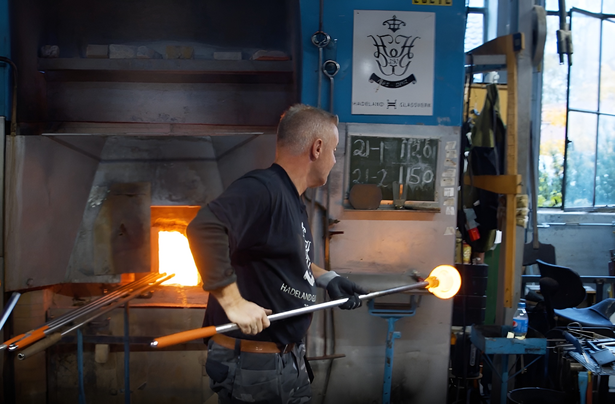 Hadeland Glassverk glassblåser prosess