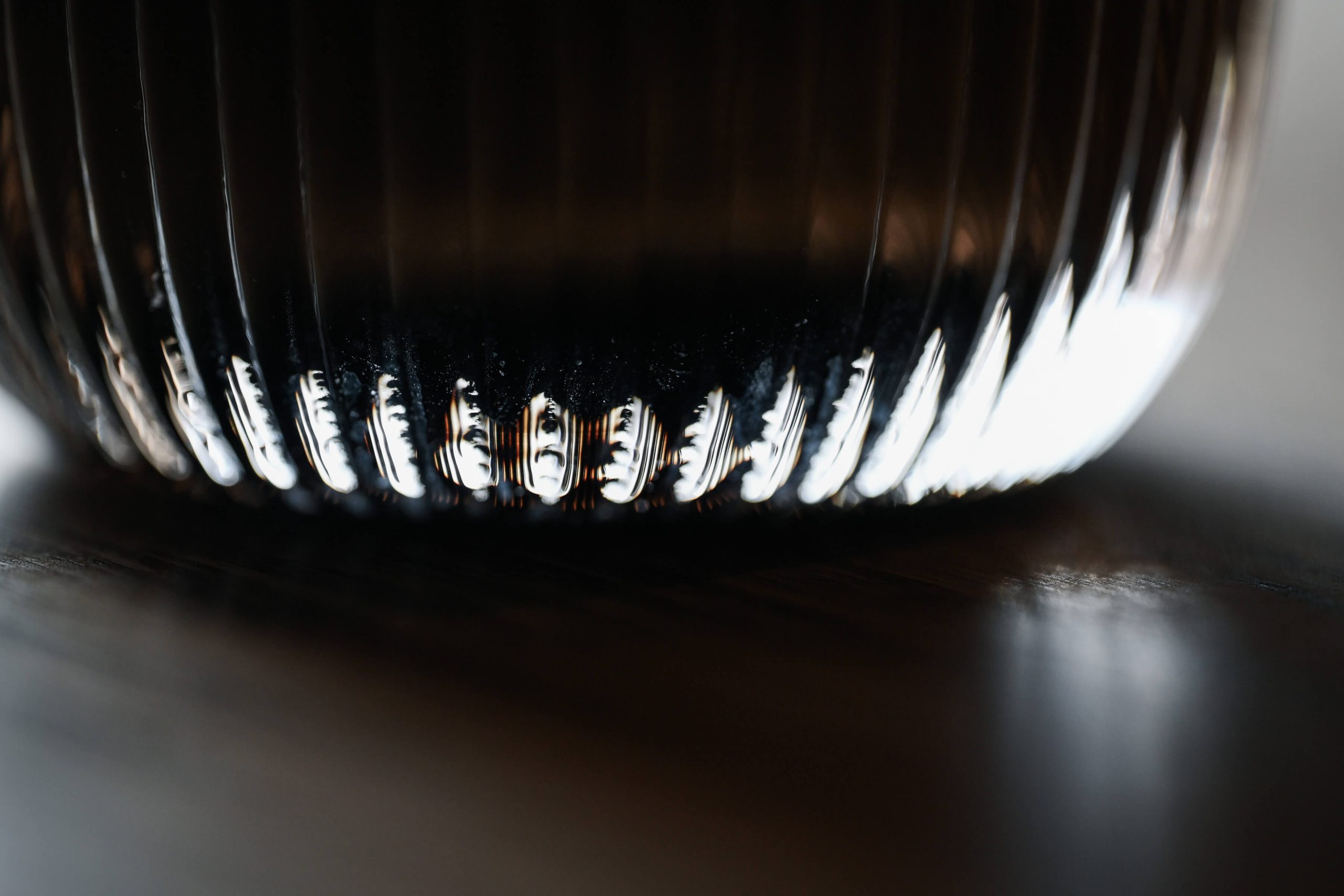 Table noir glass
