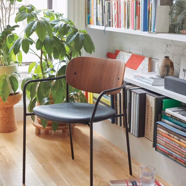 Portrait Chair av Herman Miller