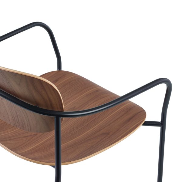 Portrait chair av Andreas Engesvik i valnøtt