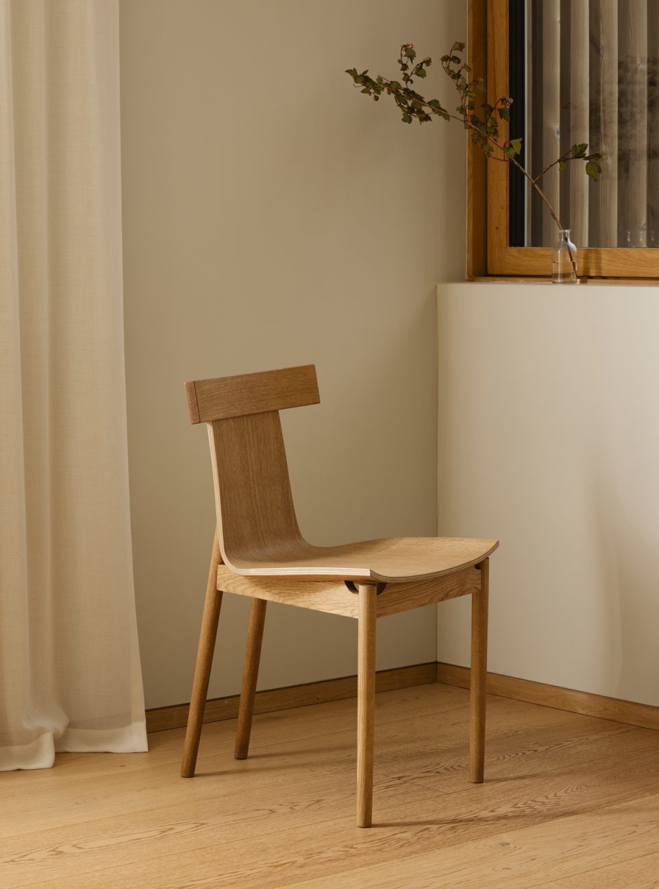 Iden spisestol fra ygg og lyng