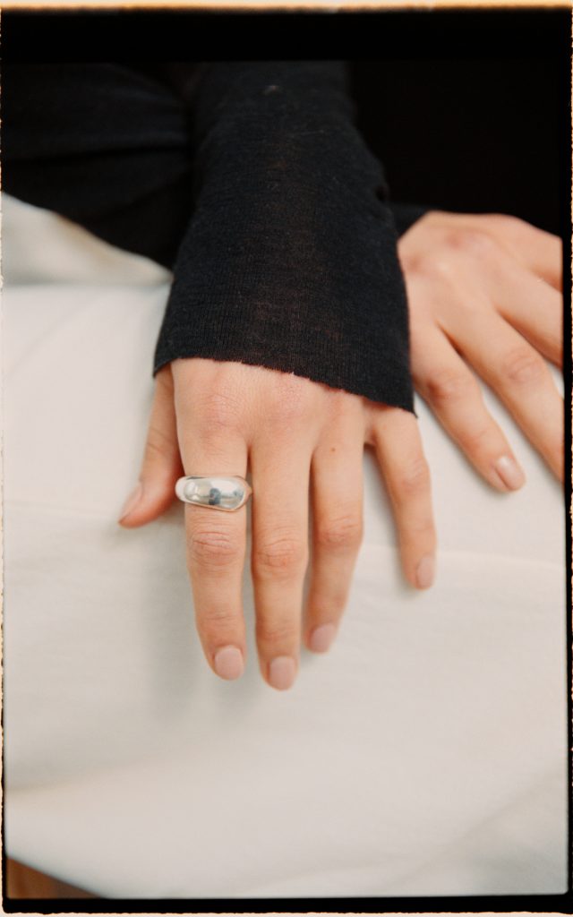 Blanche Ring, Studio Bille