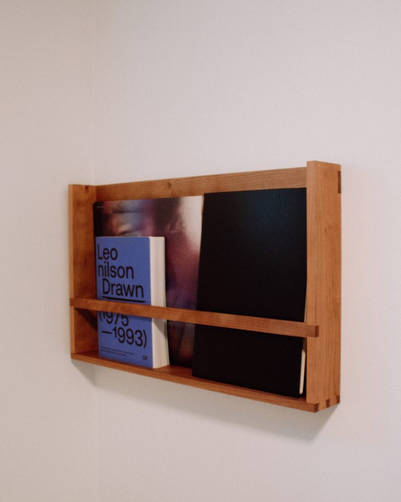 Magazine shelf by TER - Thor Erik Ramleth
