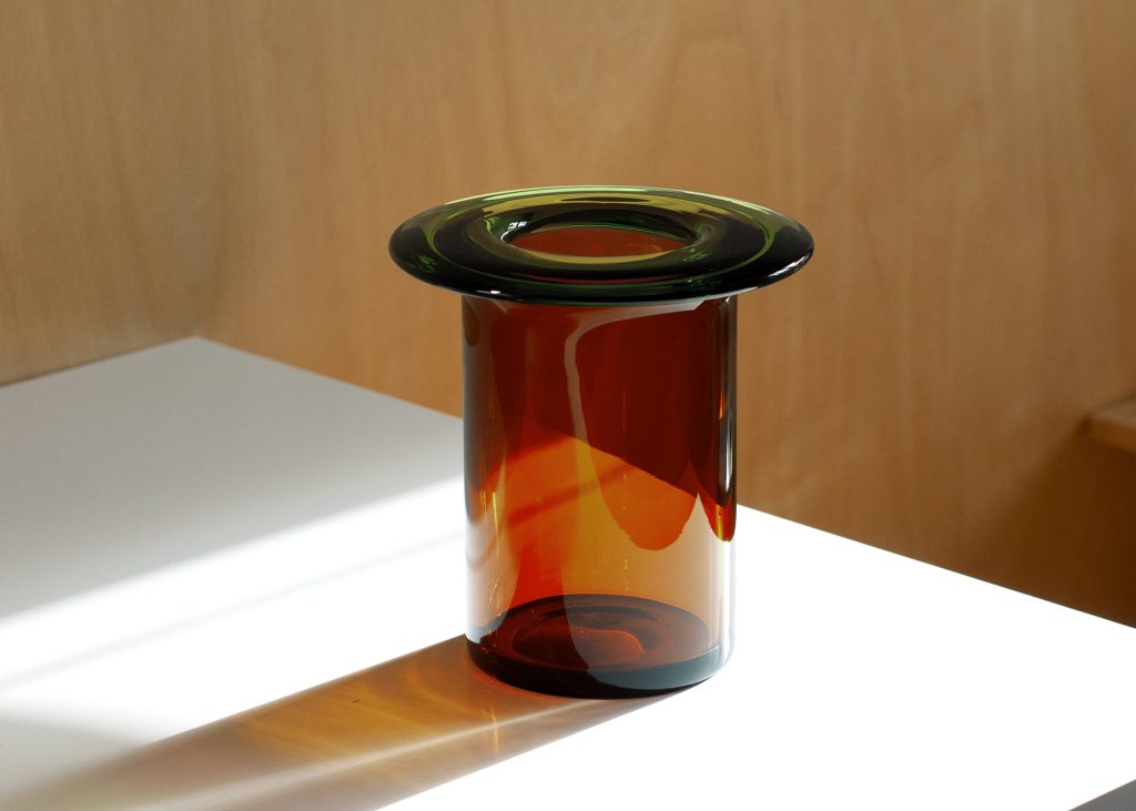 Rhubarb vase from Nedrefoss
