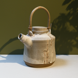 Tekanne i Stengods fra Elisabeth Kongsrud