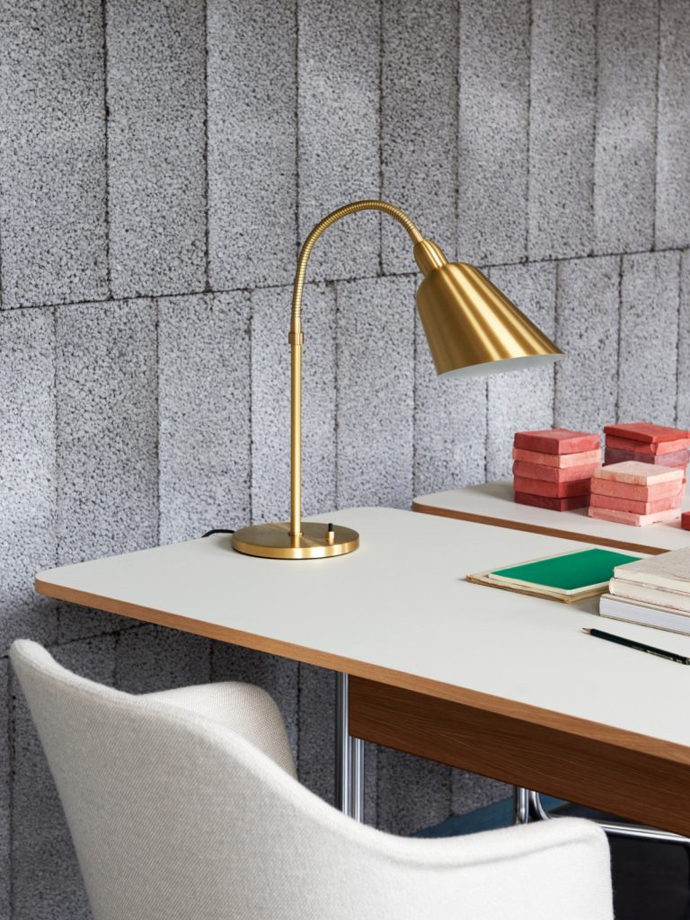 Pavilion AV16 Desk designed by Anderssen &amp; Voll for &amp;Tradition