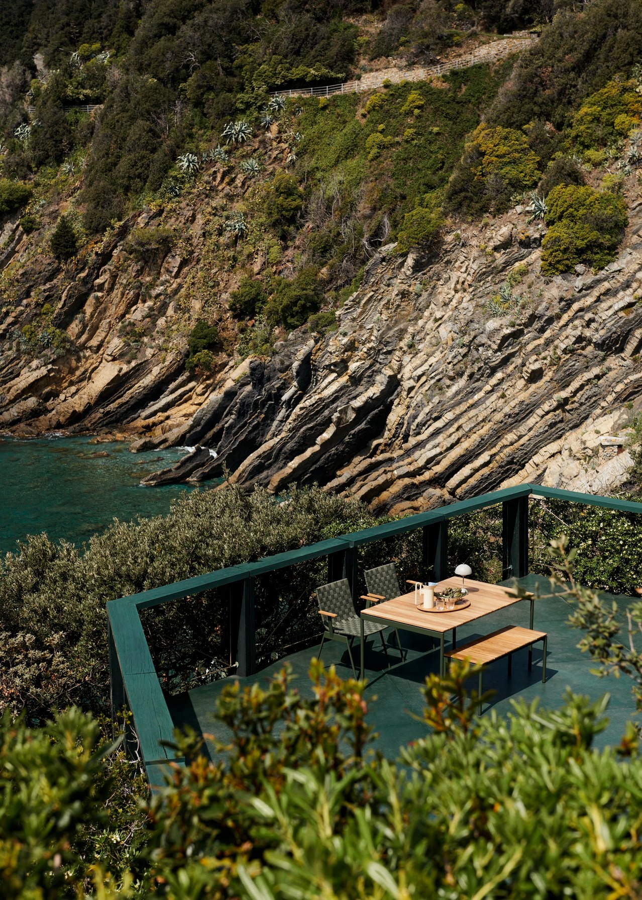 Ville AV25 table from &tradition, designed by Anderssen and Voll