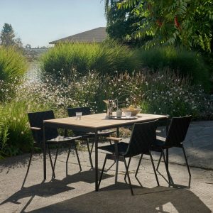 Ville AV25 table from &tradition, designed by Anderssen and Voll