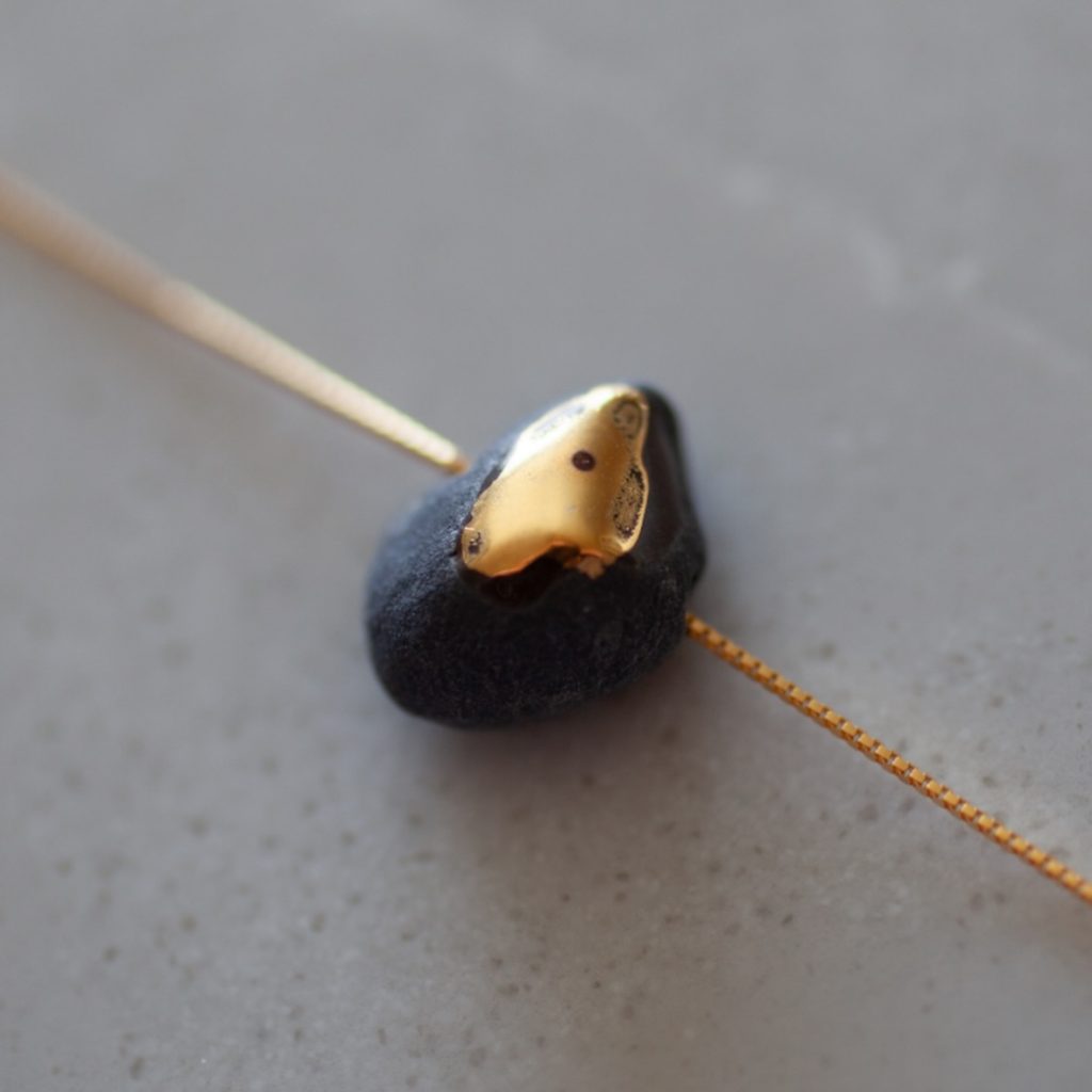 UVÆR Understrøm Porcelain Necklace