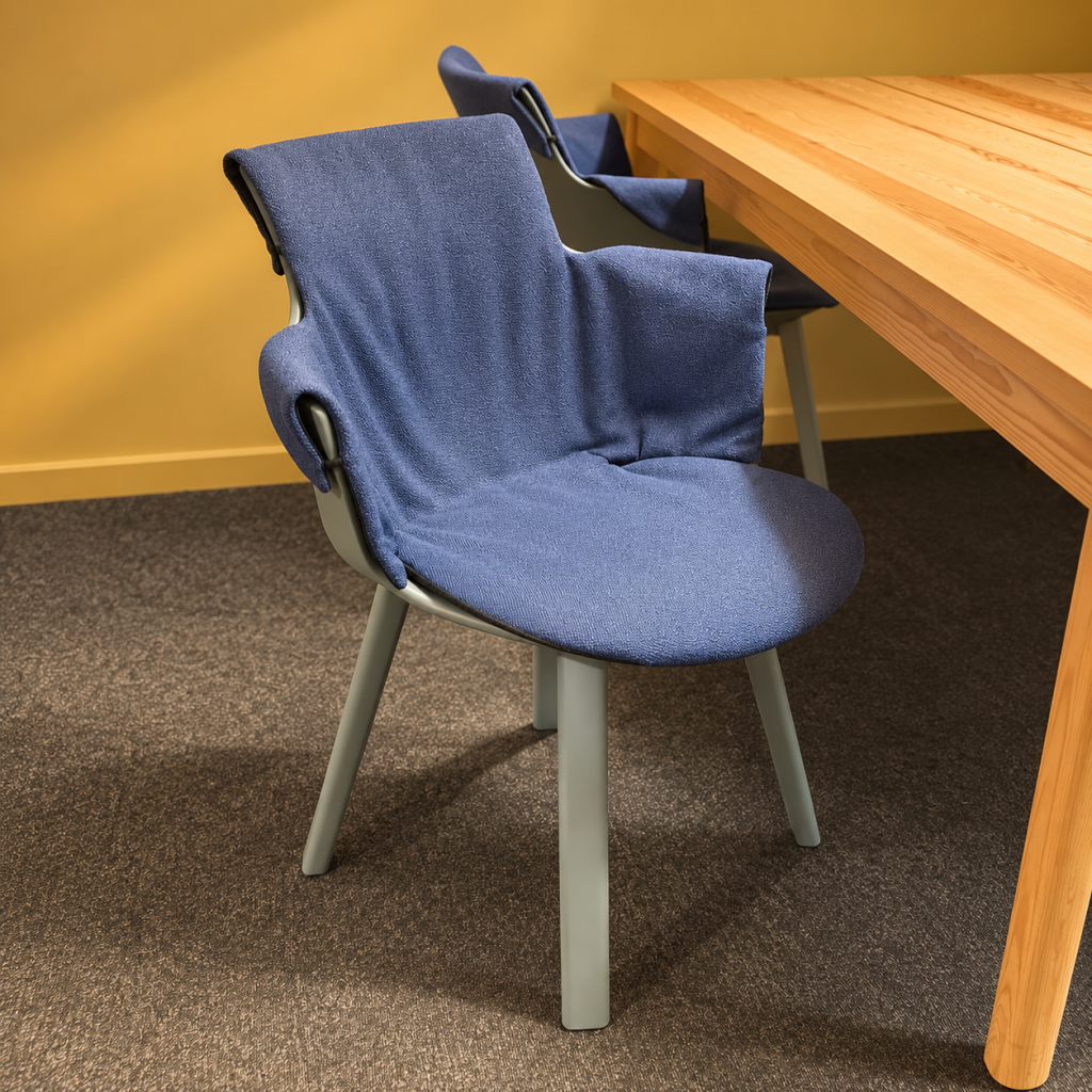 Social Turn Chair by Varier